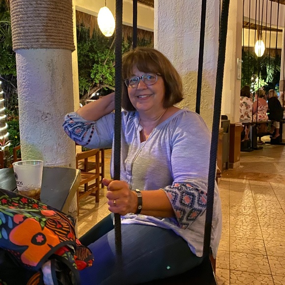 Meet your Posher, L - Picture 1 of 1